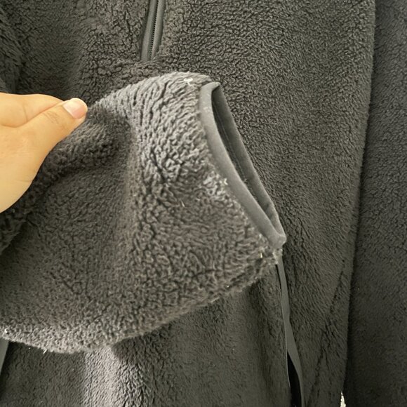 The North Face Black Men’s Campshire Fleece Hoodie - Picture 7 of 13